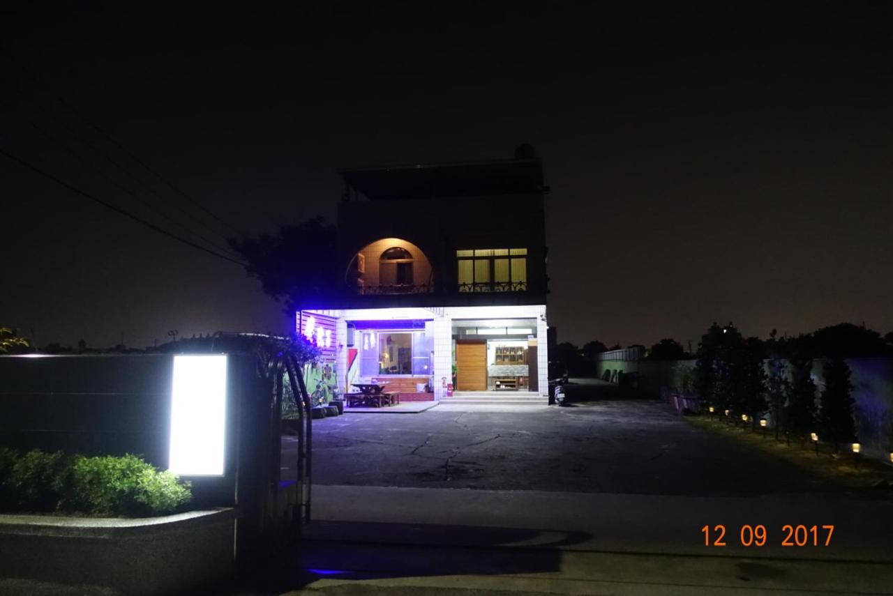 Fu Courtyard Homestay Csiaji Kültér fotó